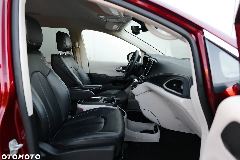 Chrysler Pacifica 2023: zdjęcie oferty
